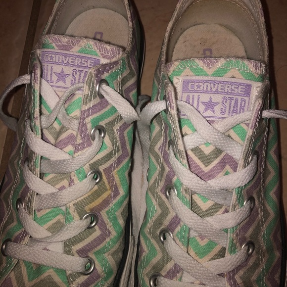 ‼️MINT & PURPLE CHEVRON CONVERSE SIZE 4 JUNIORS - Picture 2 of 10